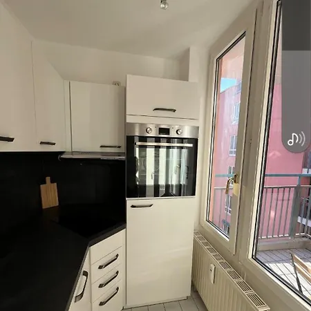 Voll Moebliert Apartment Διαμέρισμα *